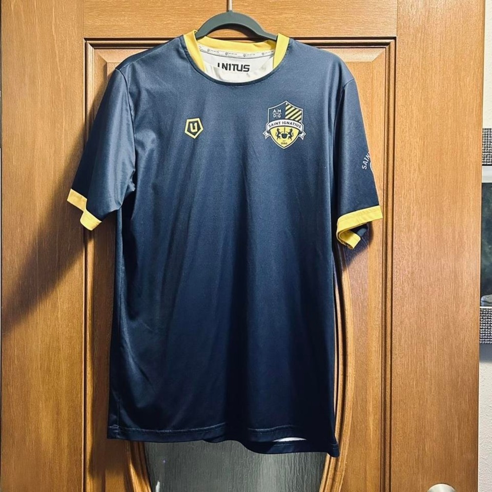 Men's Saint Ignatius college prep tennis jersey medium‎ EUC
